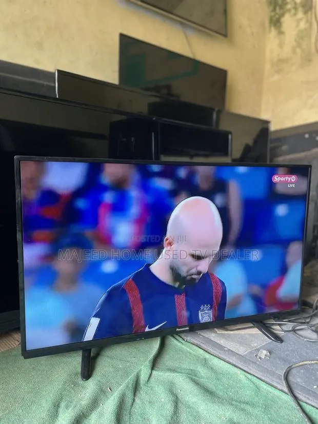 42inches Slim Led Panasonic Tv · Photo 1