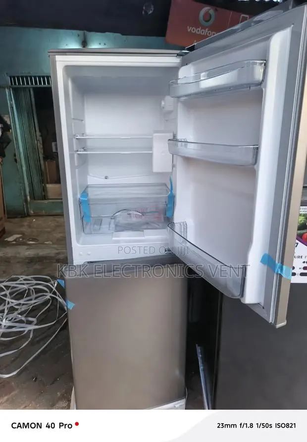 TCL 142liters Double Door Refrigerator · Photo 1