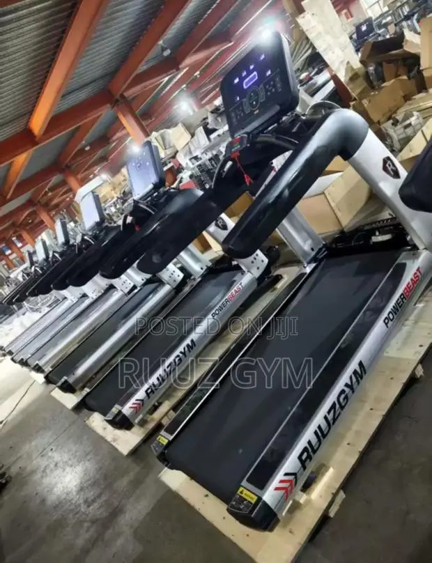 Gym Commercial Treadmill · Photo 1