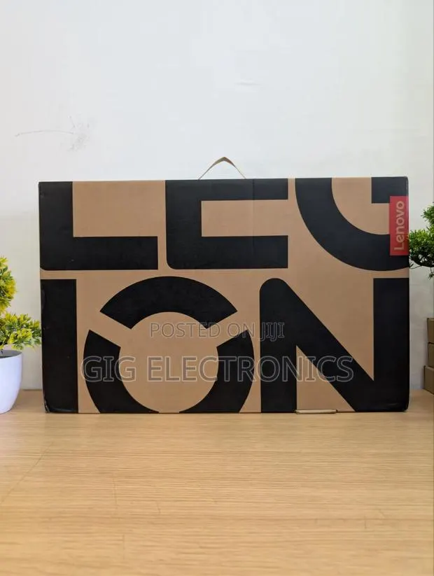 New Laptop Lenovo Legion 5 16GB AMD Ryzen 9 SSD 1T · Photo 1