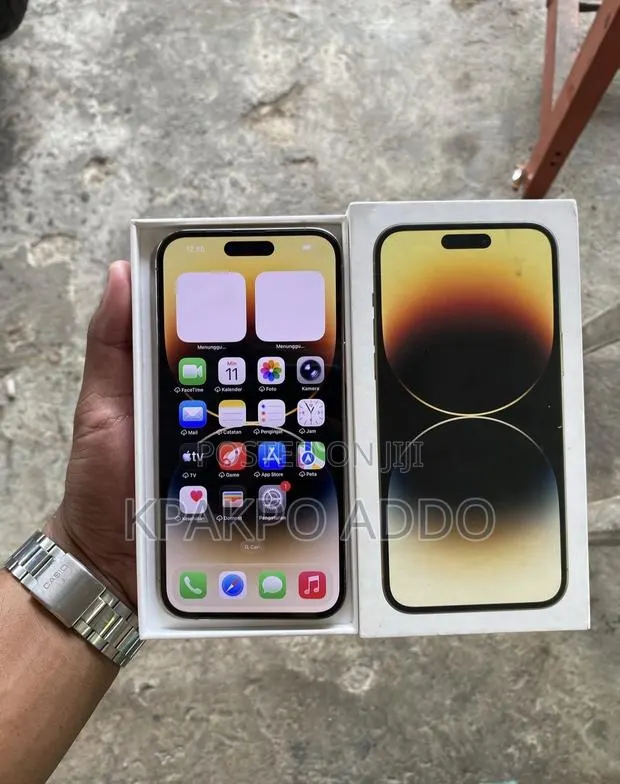 New Apple iPhone 14 Pro Max 256 GB Gold · Photo 1