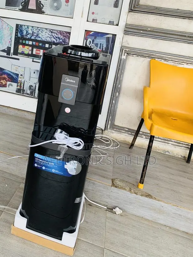 Freshness Midea 30 Liters (Black) Water Dispenser · Photo 1