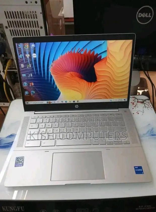 New Laptop HP Chromebook 14 8GB Intel Core i5 SSD 512GB · Photo 1
