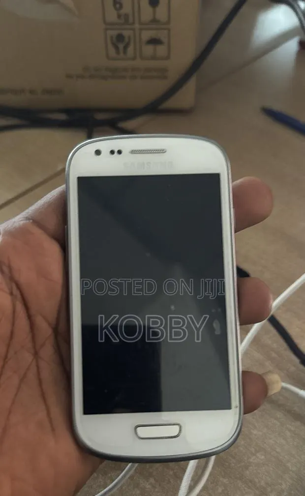 Samsung Galaxy I8190 S III mini 16 GB Blue