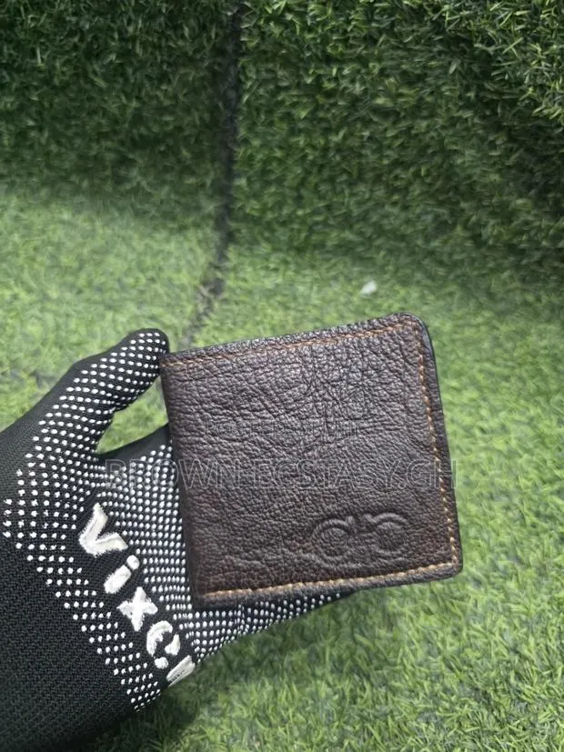 Salvatore Ferragamo Coffee Brown Leather Wallet (Uk Used) · Photo 1