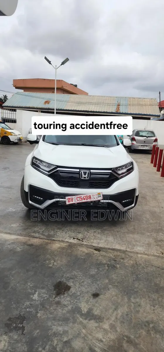 Honda CR-V Touring 2021 White · Photo 1