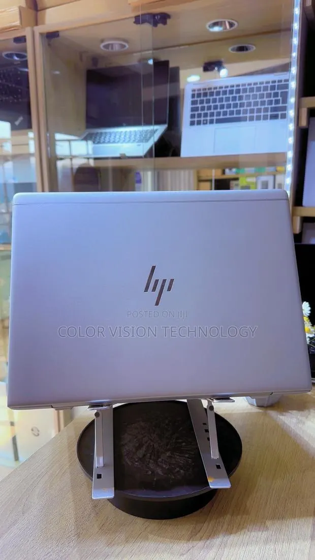 Laptop HP EliteBook 830 G6 8GB Intel Core i5 SSD 256GB · Photo 1