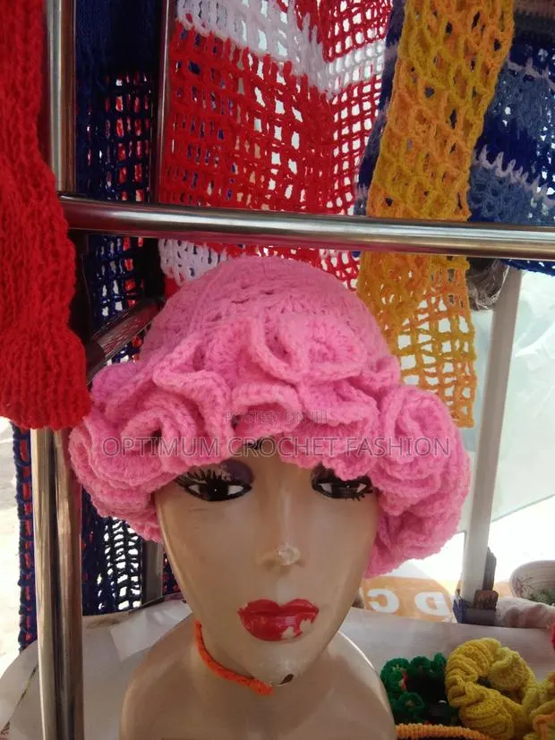Ruffle Hat · Photo 1