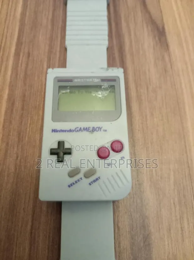 Nintendo Game Boy Digital Wristwatch (Paladone) · Photo 1