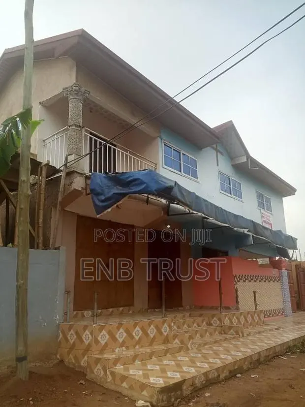 12bdrm House in Ablekuma Canada, Pentecost for sale · Photo 1