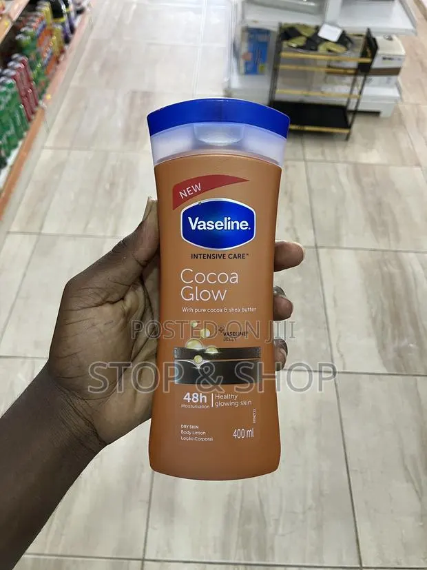 Vaseline Cocoa Glow Body Lotion · Photo 1
