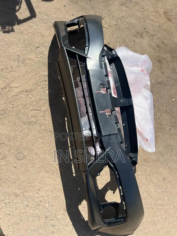 Honda Civic Front Bumper 2016 2017 2018 · Photo 1