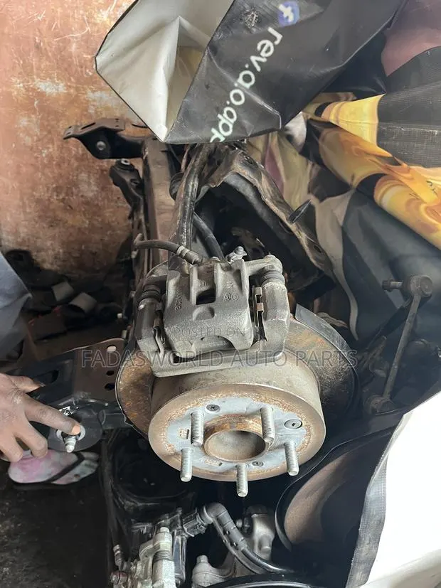 Hyundai Elantra Back Axle Complete 2008 · Photo 1