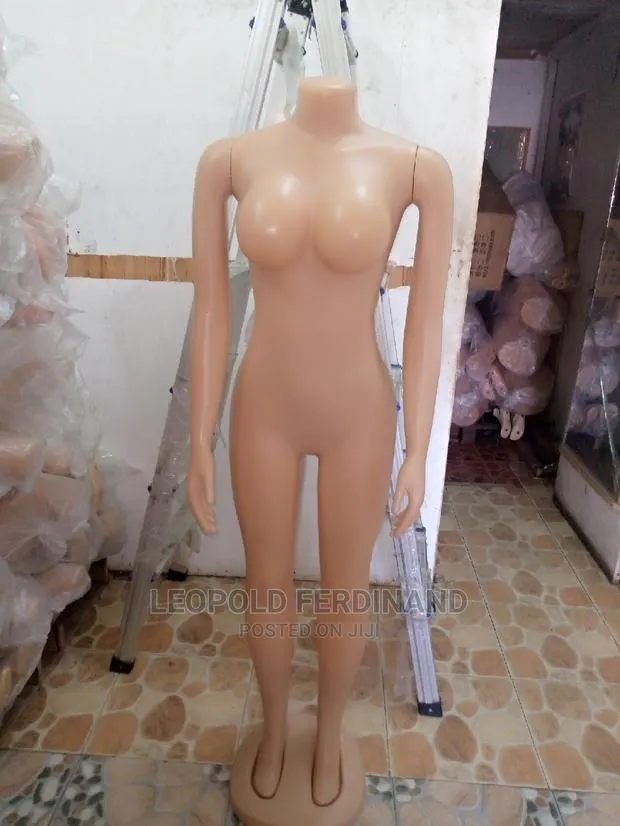 Leo the Mannequin · Photo 1