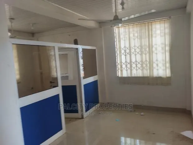 Office Space for Rent in Asokwa · Photo 1