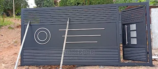 Ff Sliding Gate · Photo 1