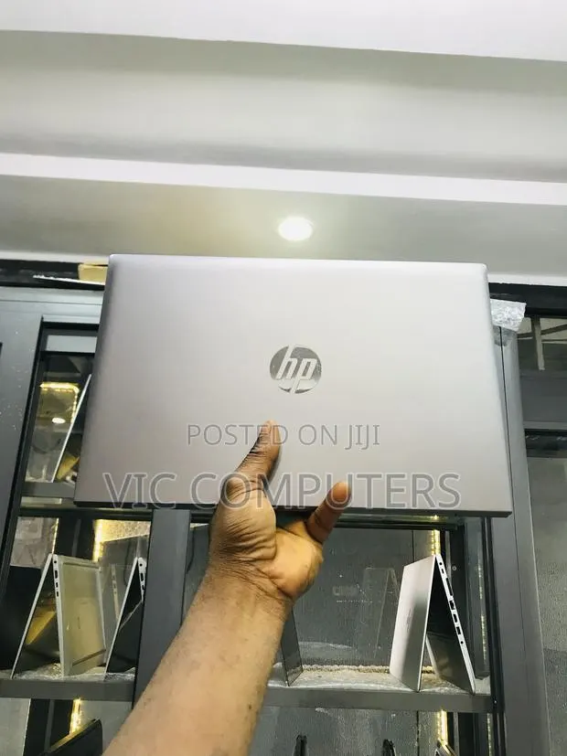 Laptop HP 15 16GB AMD Ryzen 7 SSD 1T · Photo 1