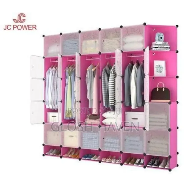 30 Cubes Wardrobe · Photo 1