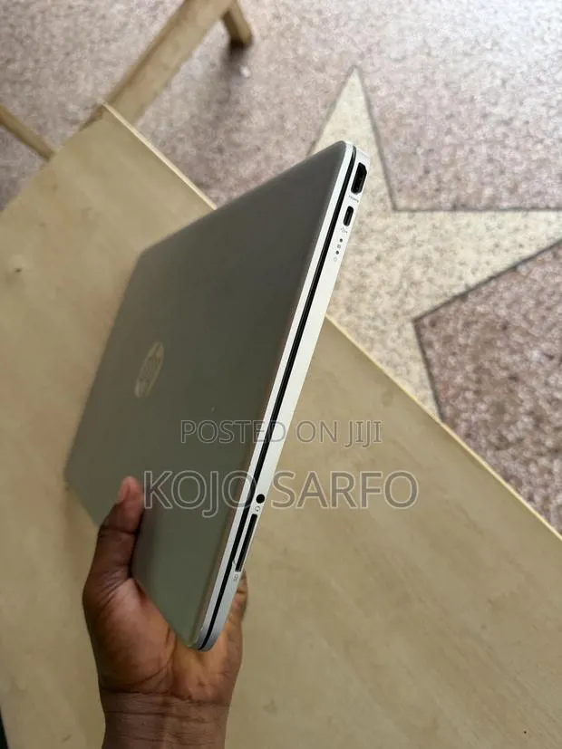 Laptop HP 15s 8GB Intel Core i5 SSD 256GB · Photo 1