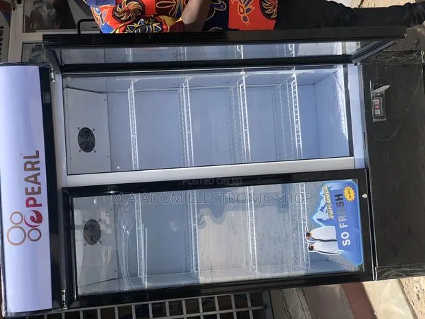 Black White Colour Pearl 600 Litres Display Fridge · Photo 1