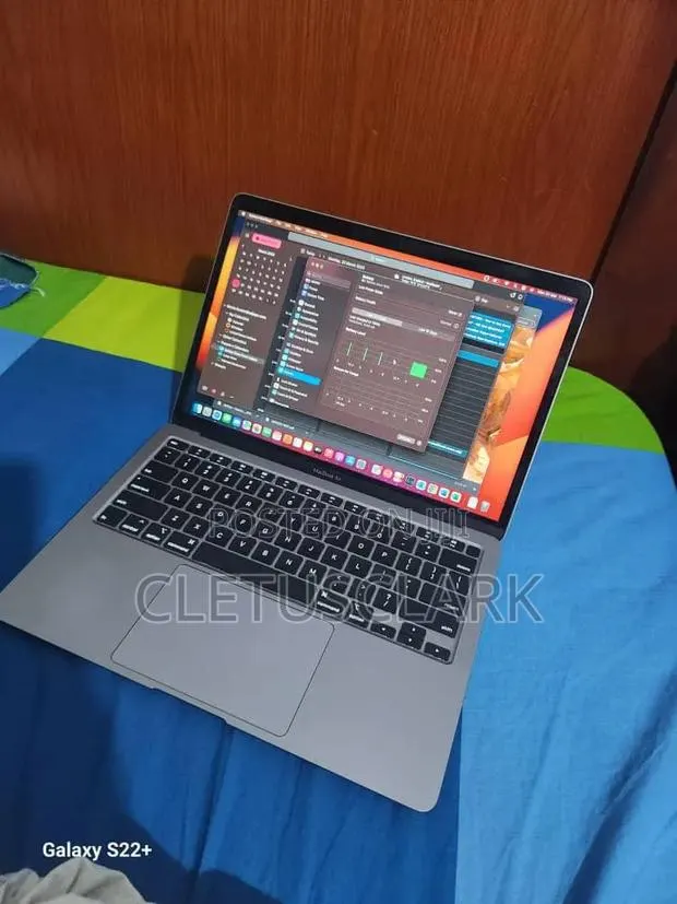 Laptop Apple MacBook Air 2020 8GB Apple M1 SSD 256GB · Photo 1