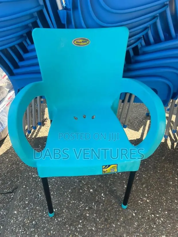 Plastic Chairs · Photo 1