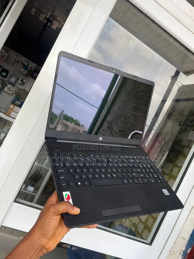 New Laptop HP 15-Dw3031 16GB Intel Core I5 HDD 1T · Photo 1