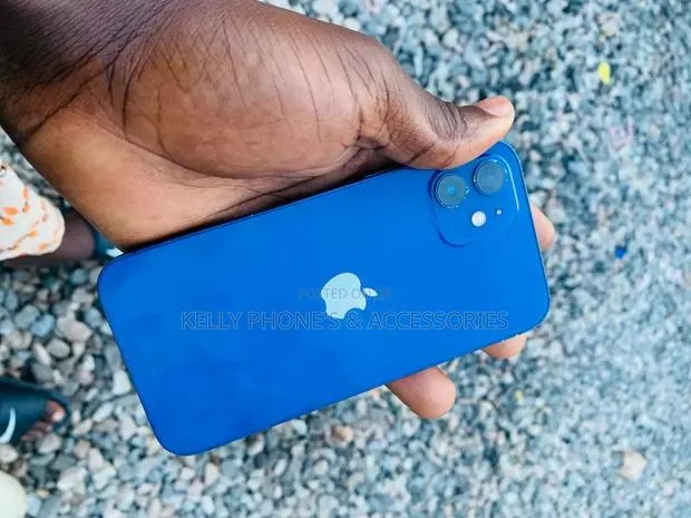 Apple iPhone 12 256 GB Blue · Photo 1