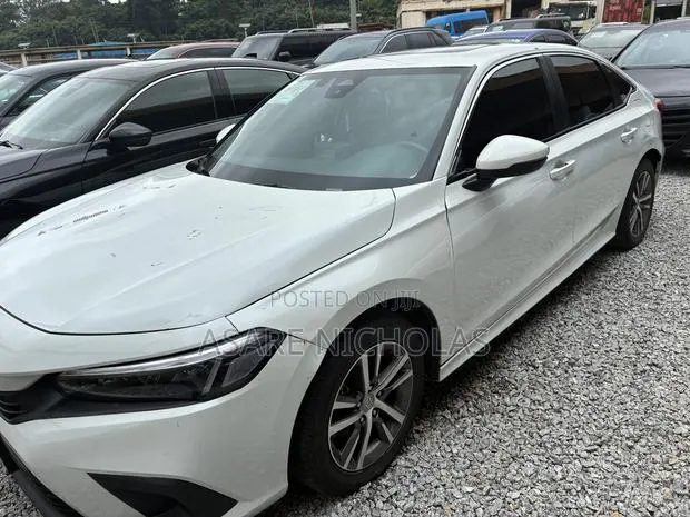 Honda Civic 2024 White · Photo 1