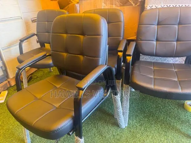 4leg Office Chair (Stackable) · Photo 1