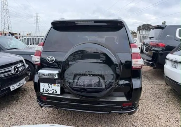 Toyota Land Cruiser Prado 2013 Black · Photo 1
