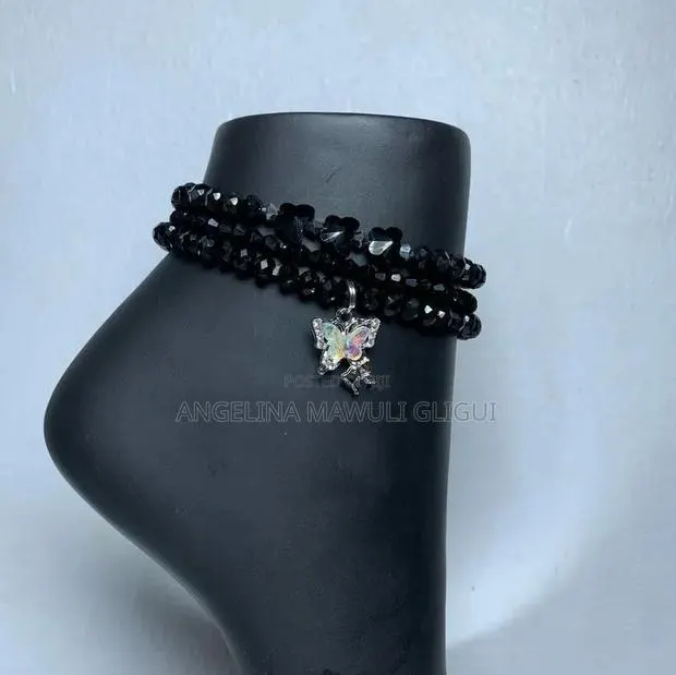 Handcrafted Layered Beaded Charm Anklet / Leg Chain · Photo 1