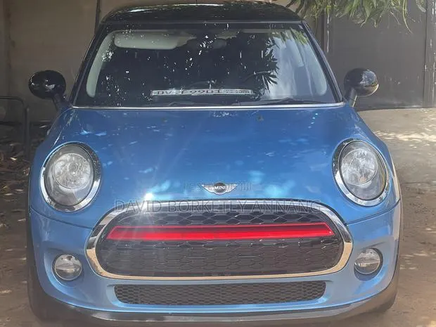 Mini Cooper 2017 Blue · Photo 1
