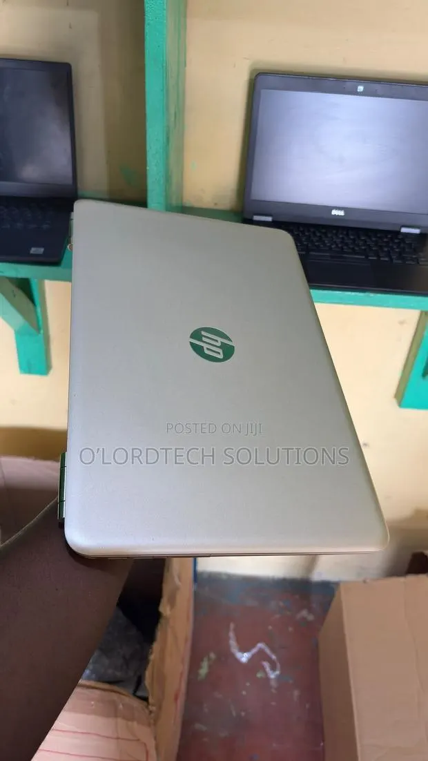 Laptop HP Pavilion 15 8GB AMD HDD 500GB · Photo 1