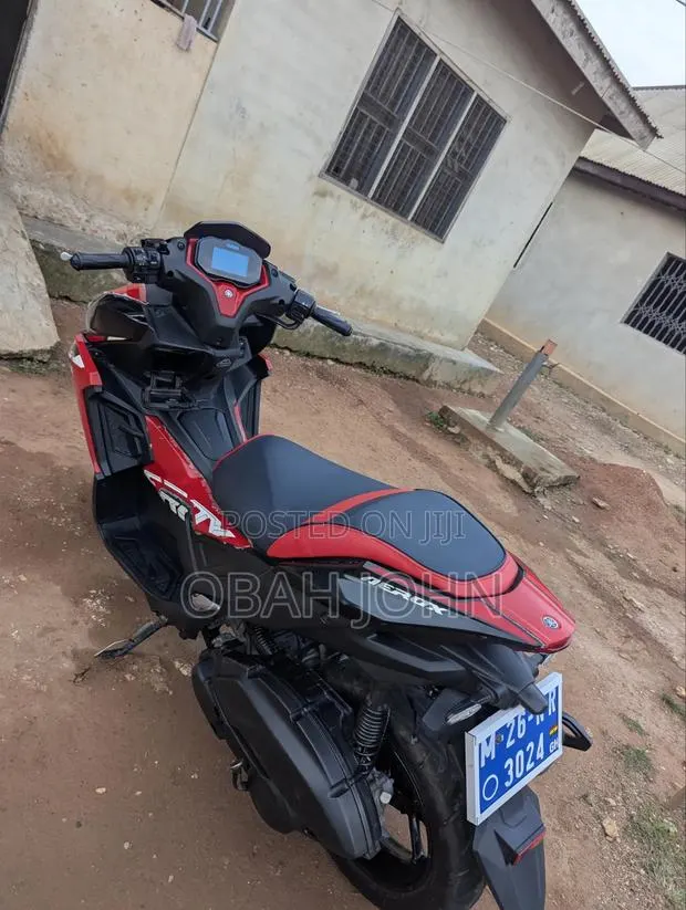 Yamaha NMAX 155 2025 Red · Photo 1