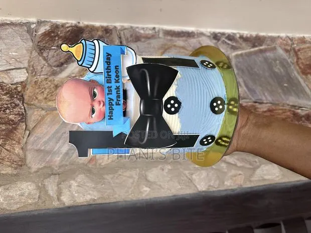Boss Baby Size 6, Two Layers · Photo 1