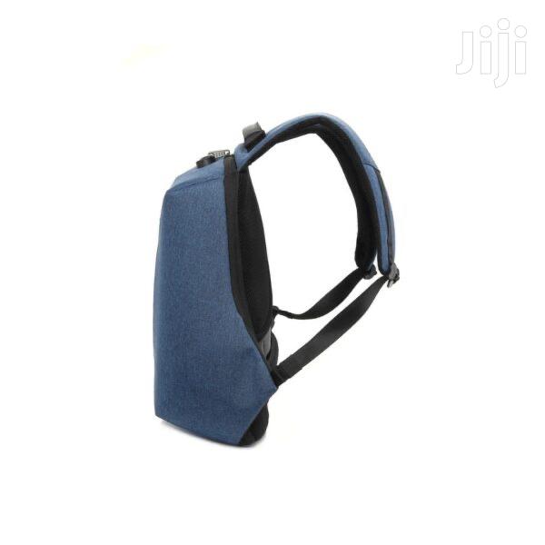 Defender-13 Anti-Theft Backpack With USB Charging Port(Blue) · Photo 2