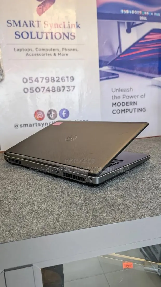 Laptop Dell Precision 17 7720 32GB Intel Core i7 HDD+SSD 1.5T · Photo 1