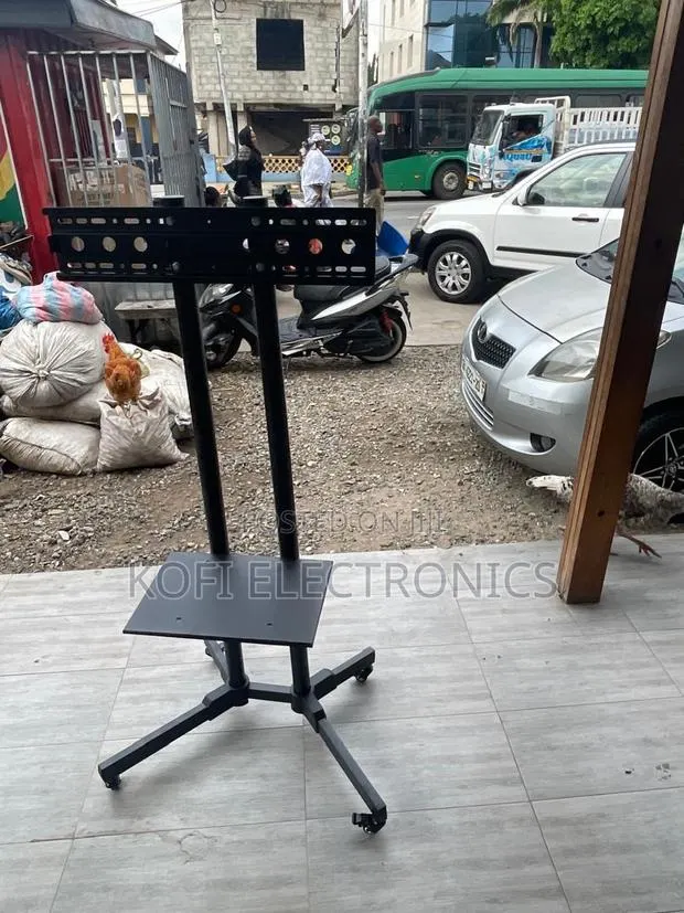 Discover Glamorous Space-Saving Solutions With a Trolley Tv Stand · Photo 1