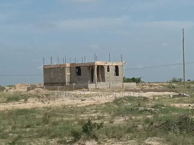 Build Big, Live Large – Full Plot Opportunity” · Photo 1