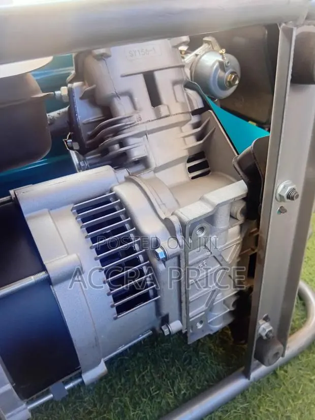 TOTAL 1000W Petrol Generator for Home Backup · Photo 1
