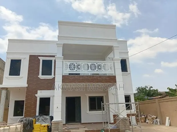 Furnished 4bdrm House in Agent Mensah, Police Station for sale · Photo 1