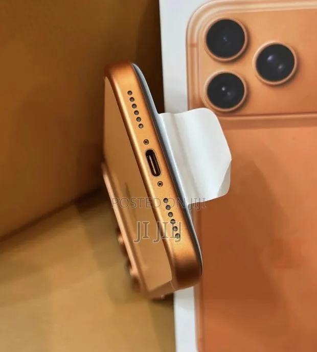 New Apple iPhone 17 Pro Max 512 GB Orange · Photo 1