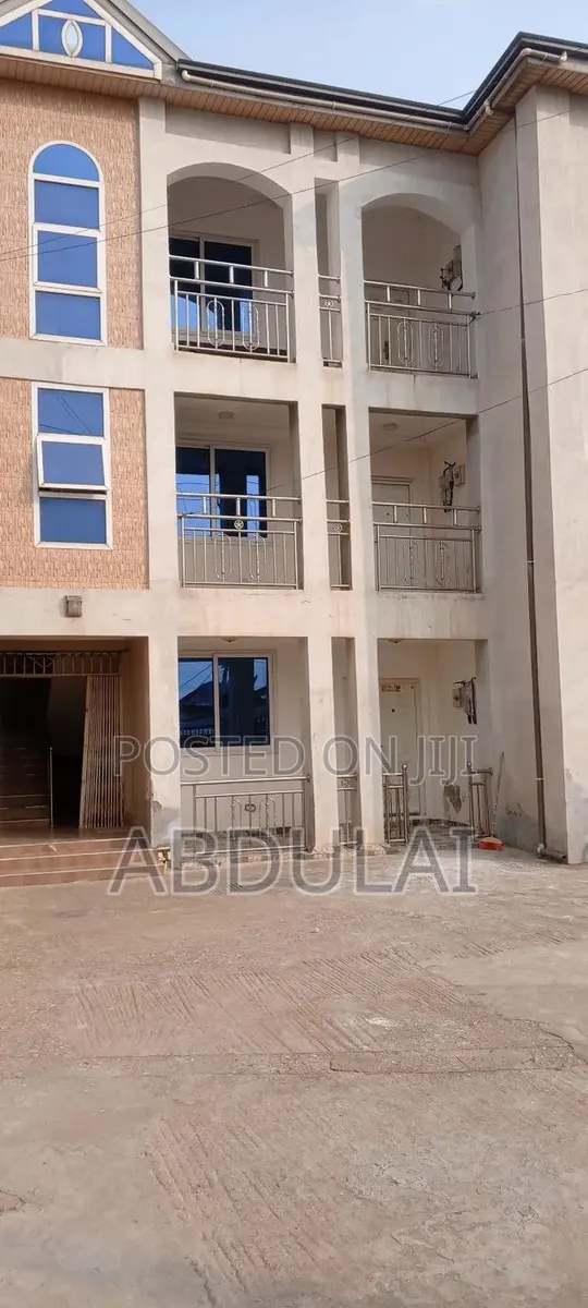 2 Bedroom Apartment · Photo 1