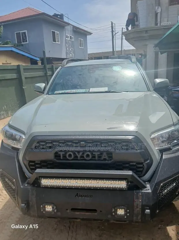 Toyota Tacoma TRD Off Road 2022 Gray · Photo 1