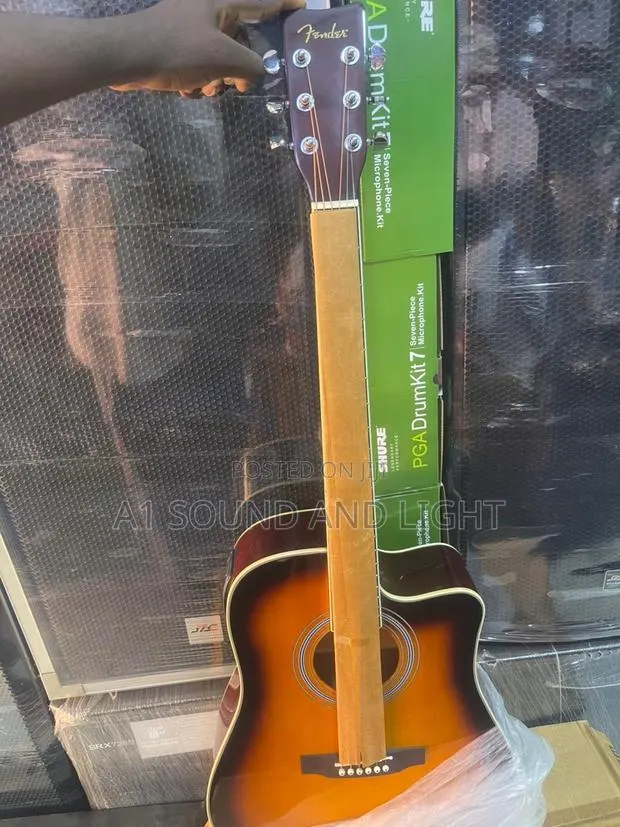 Fender Semi-Acoustic Guitar - Free Pick · Photo 1