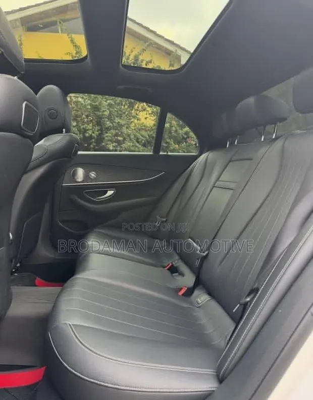 Mercedes-Benz E350 2020 White · Photo 1