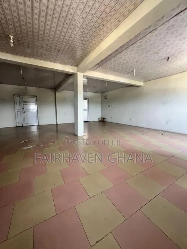 Shop for Rent · Photo 1