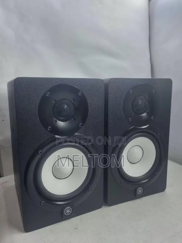 Yamaha Hs5 Active Studio Monitor Speaker(1pair) · Photo 1