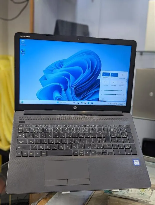 Laptop HP 15-da2933nia 8GB Intel Core i3 HDD 500GB · Photo 1